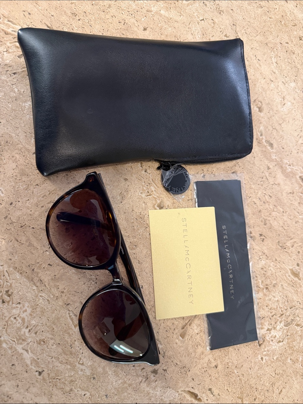 Beautiful Stella McCartney Falabella Chain Sunglasses. Brand new!